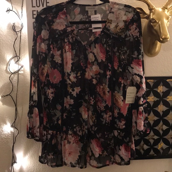 Floral net Shirt with ruffle sleeves!!! - Picture 3 of 8